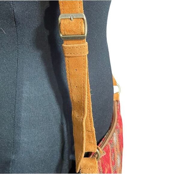 MINNETONKA Genuine Leather Cross Body Purse, Boho Aztec Embroidered, Side Fringe - Picture 5 of 13